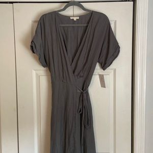 Gray wrap dress size large grade and gather